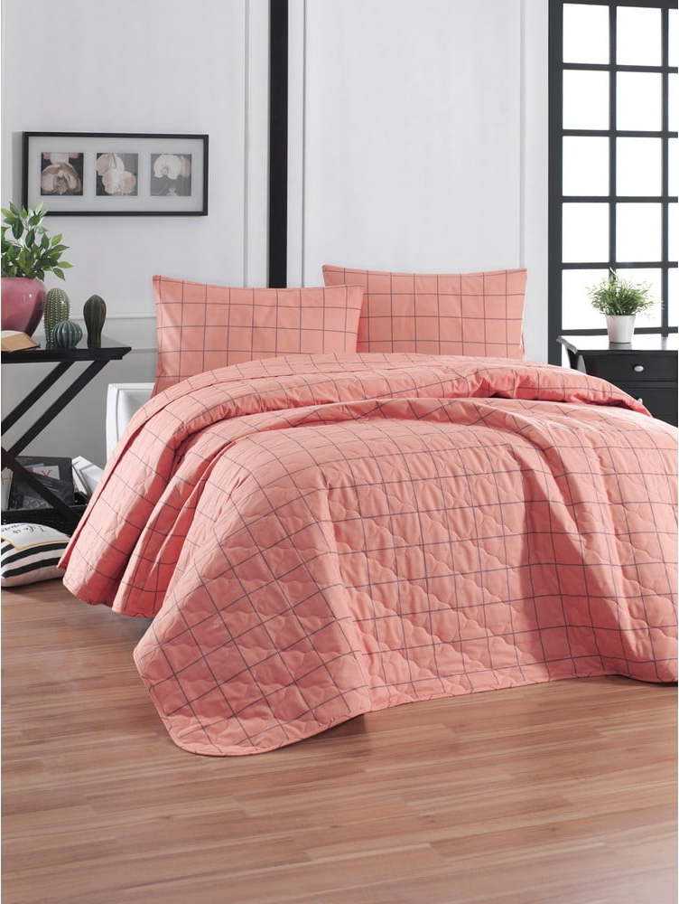 Růžový přehoz přes postel s povlakem na polštář z ranforce bavlny EnLora Home Piga