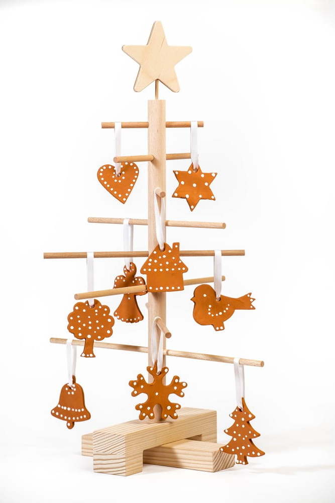 Set dřevěného vánočního stromku a 14 terakotových ozdob Nature Home