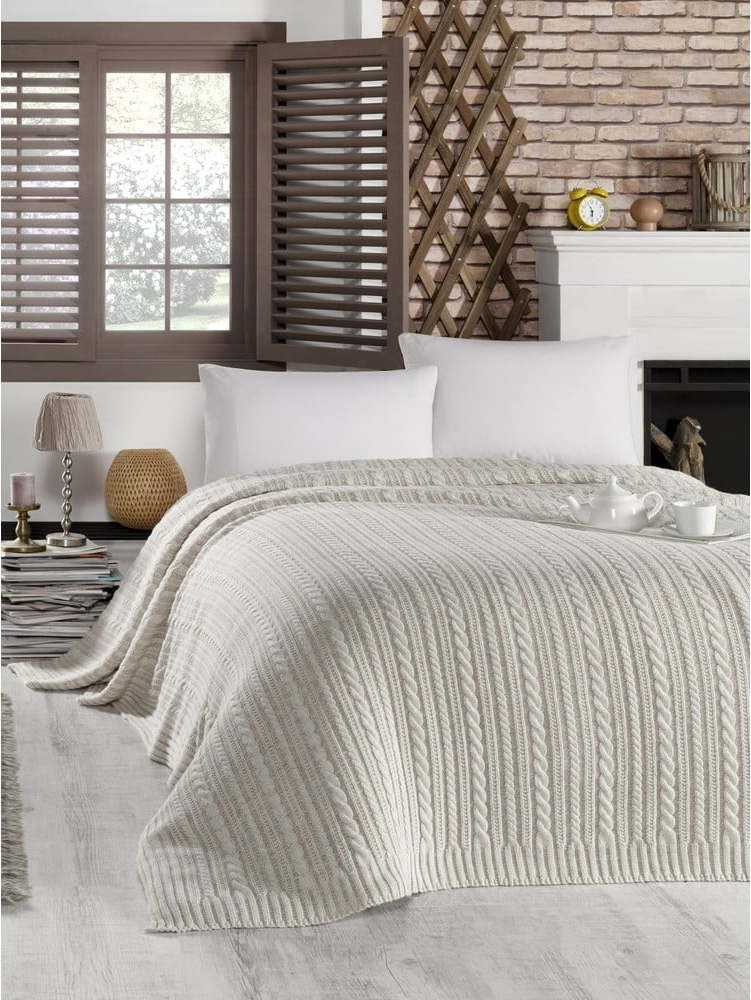 Světle šedý přehoz přes postel s příměsí bavlny Homemania Decor Camila